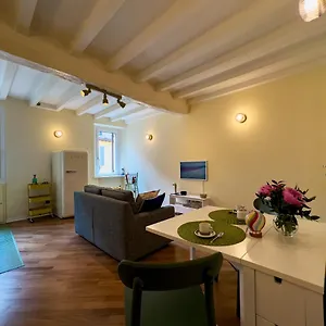 Appartamento Buro Nel Borgo, Parma